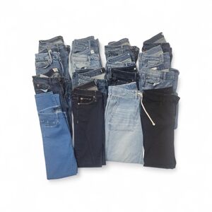 16 Pairs Of Women's Denim Jeans